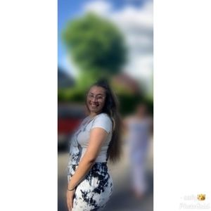 Meet your Posher, Sally